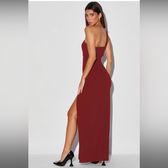 Lulu’s Simply Beautiful Burgundy One-Shoulder Cutout Maxi Dress - Picture 3 of 5